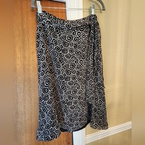 Liz Claiborne chiffon black cream attached bow 14 Large